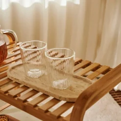 TRAVI Prato Para Apresentar Natural